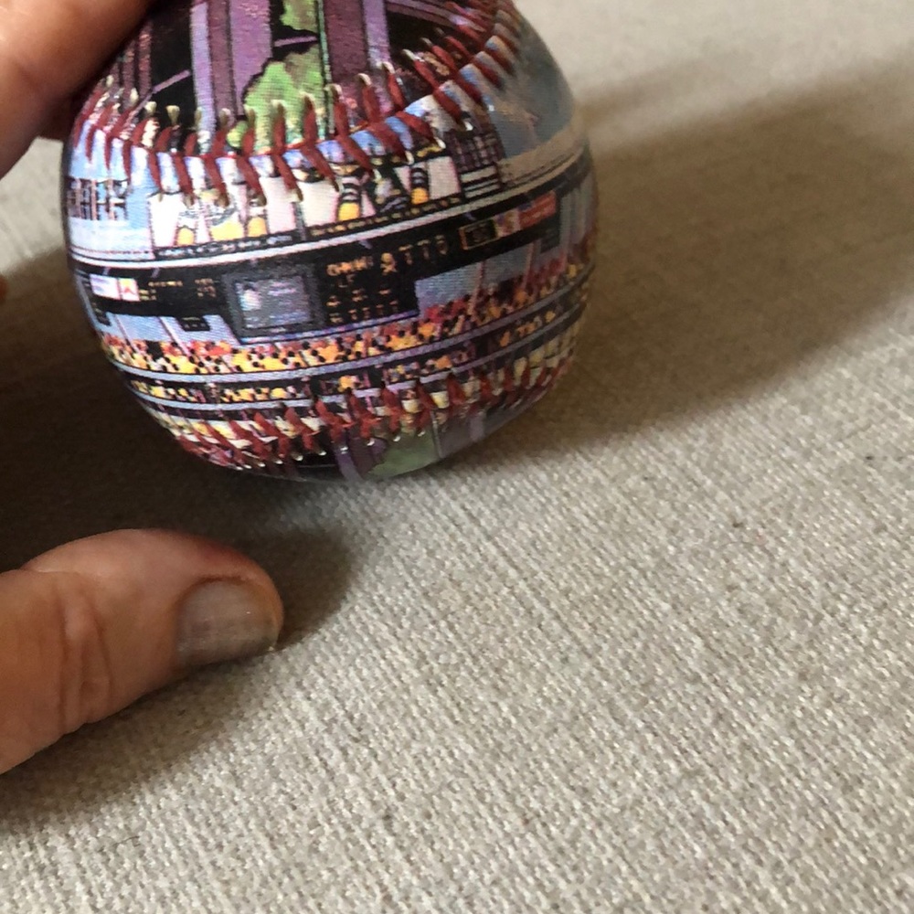 Three Rivers Stadium commemorative baseball - Picture 4 of 4